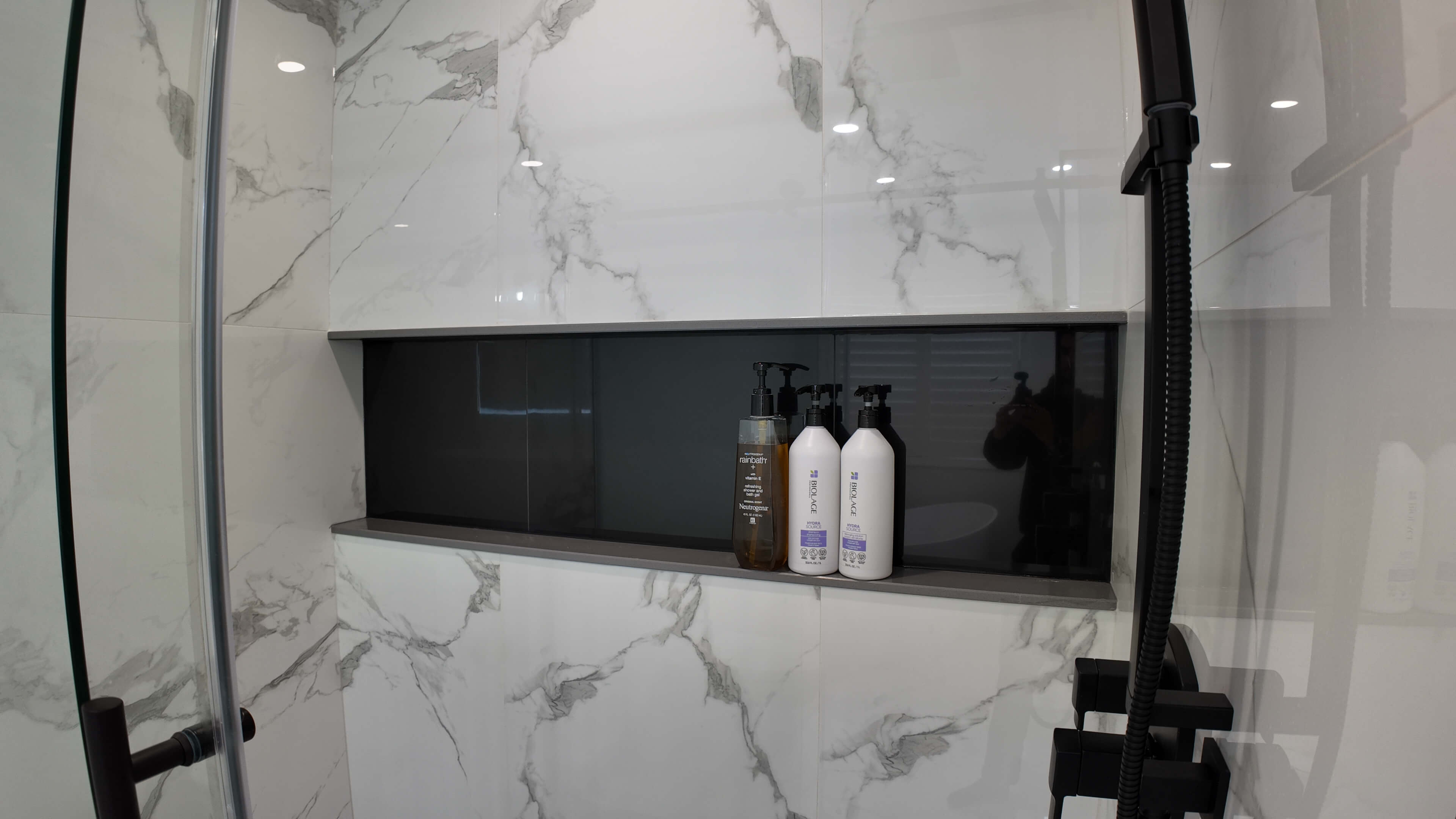 Shilpy — Tile and vanity
